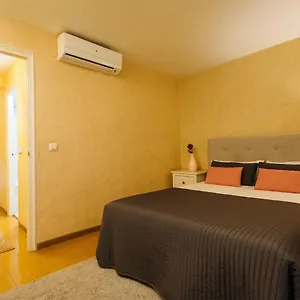 Pajaritos - Private Parking Included Apartamento Sevilha