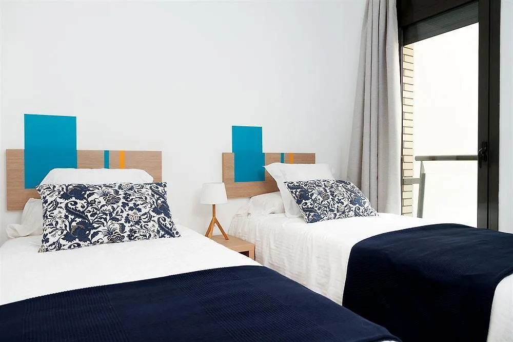 Feelathome Plaza Apartments Barcelona