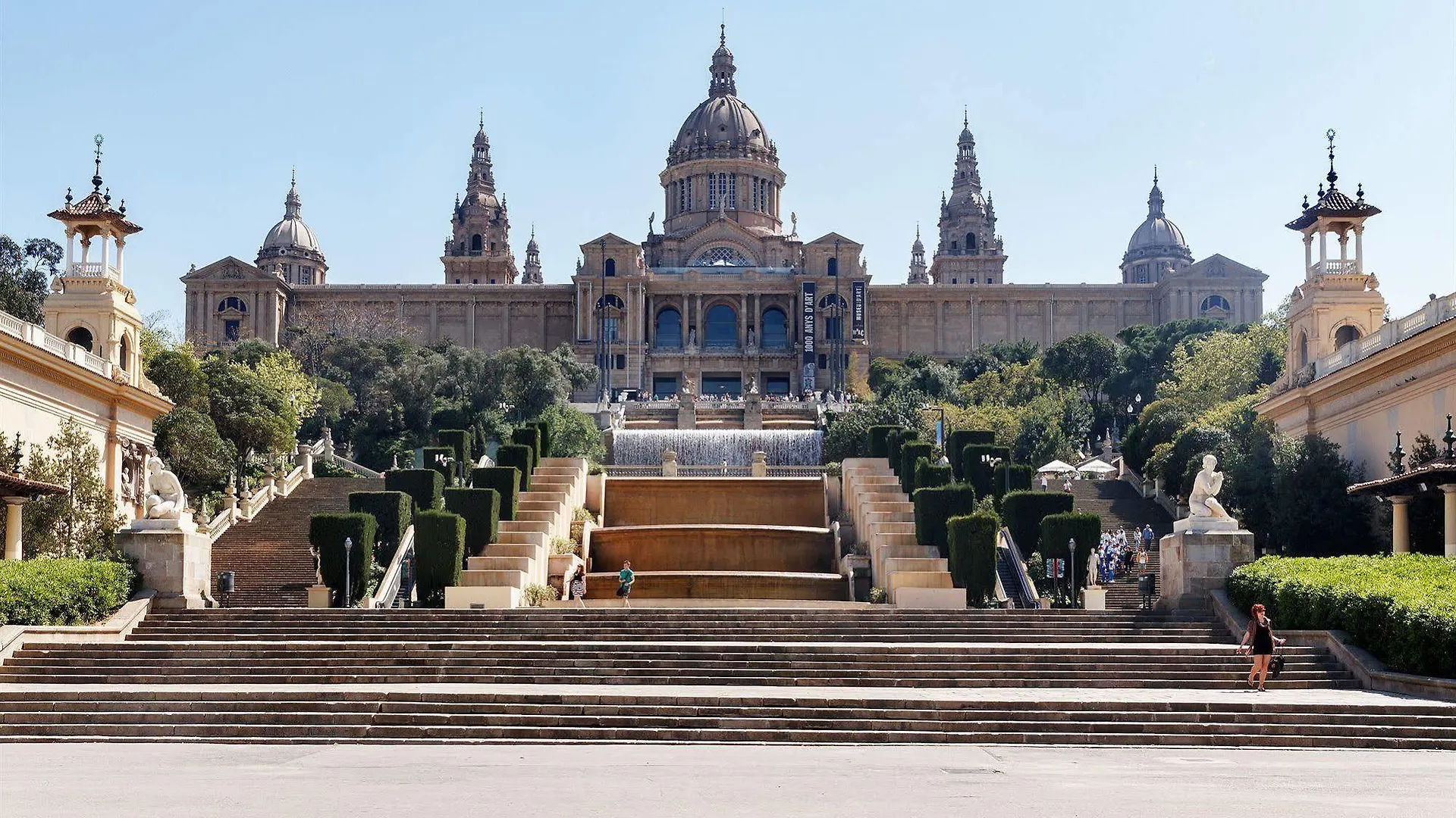 Feelathome Plaza Apartments Barcelona