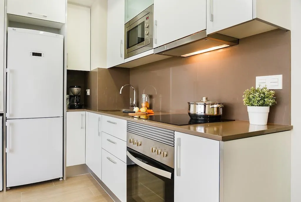 Feelathome Plaza Apartments Barcelona