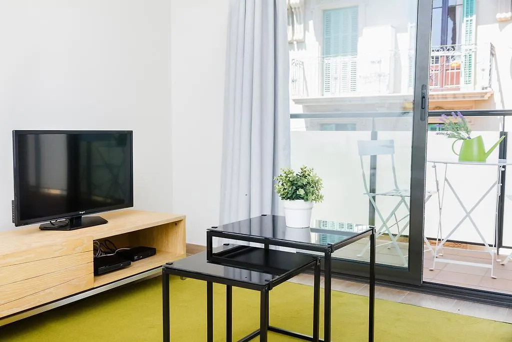 Feelathome Plaza Apartments Barcelona