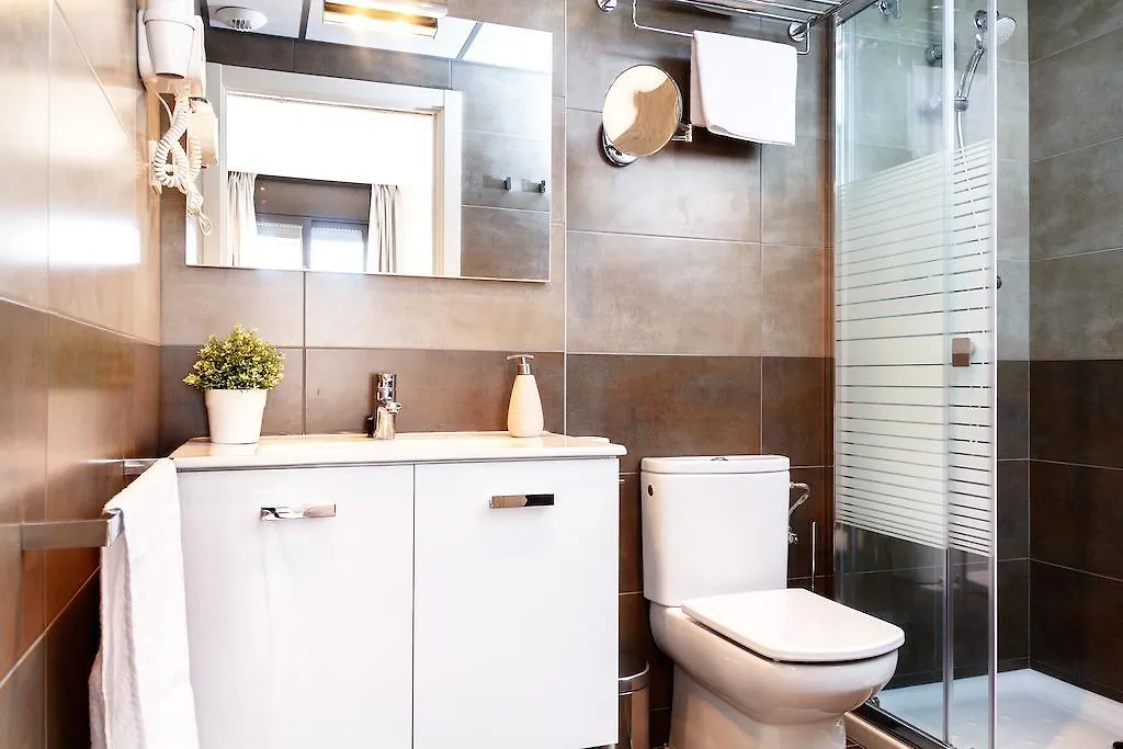 Feelathome Plaza Apartments Barcelona Spain