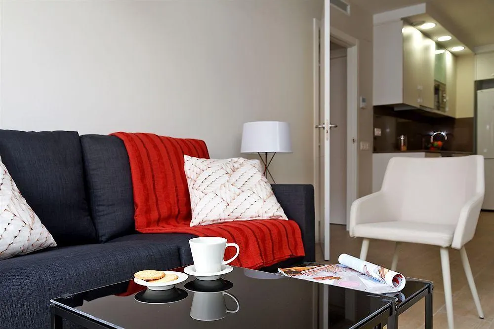 Feelathome Plaza Apartments Barcelona
