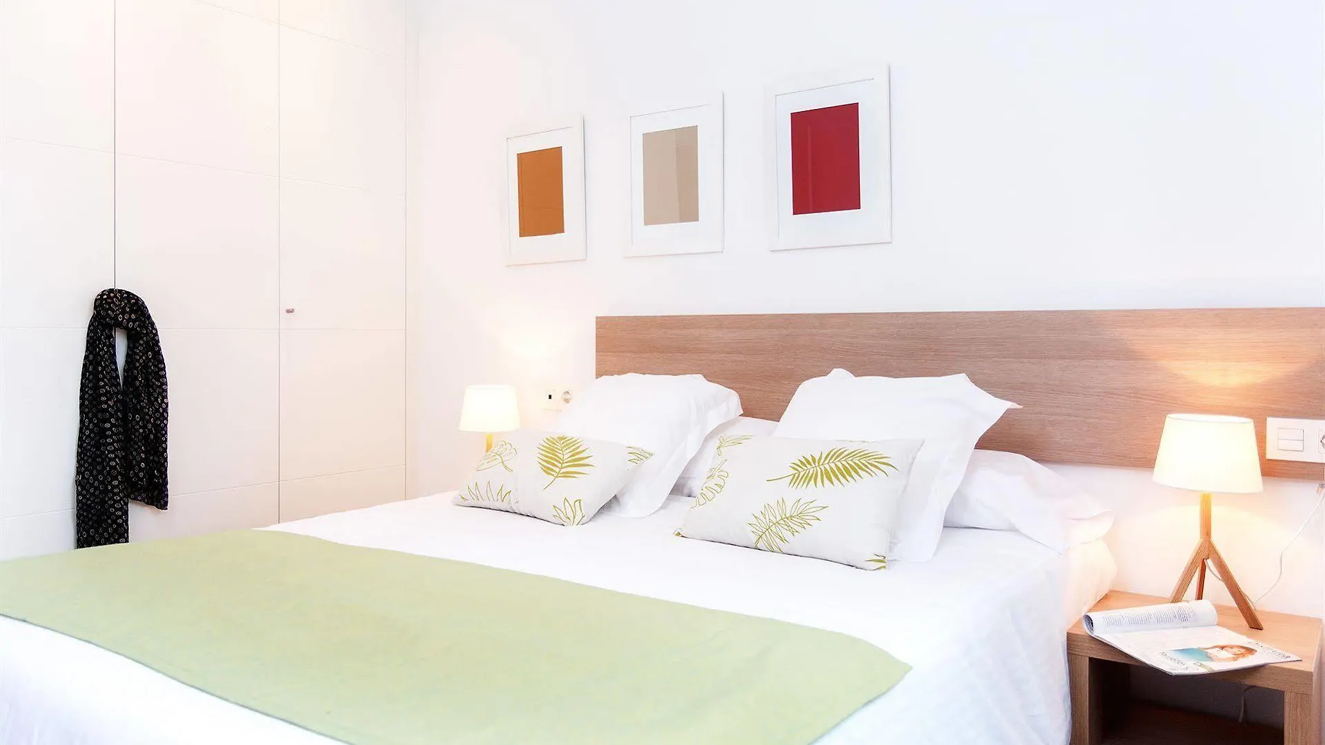 Feelathome Plaza Apartments Barcelona Spain