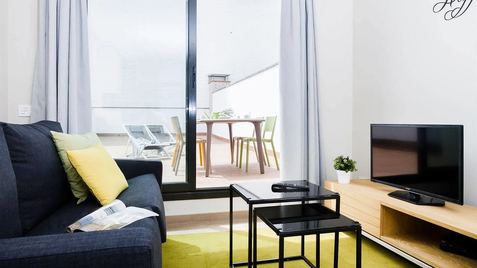 Feelathome Plaza Apartments Barcelona 0*,  Spain